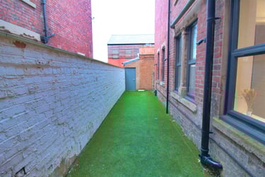 2 bed flat, West Avenue, Gosforth, Newcastle, NE34ES - Image 9